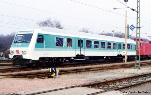 PIKO 28025 Wechselstrom Halberstädter MitteleinstiegsSteuerwagen mintgrün DB AG V Spur H0