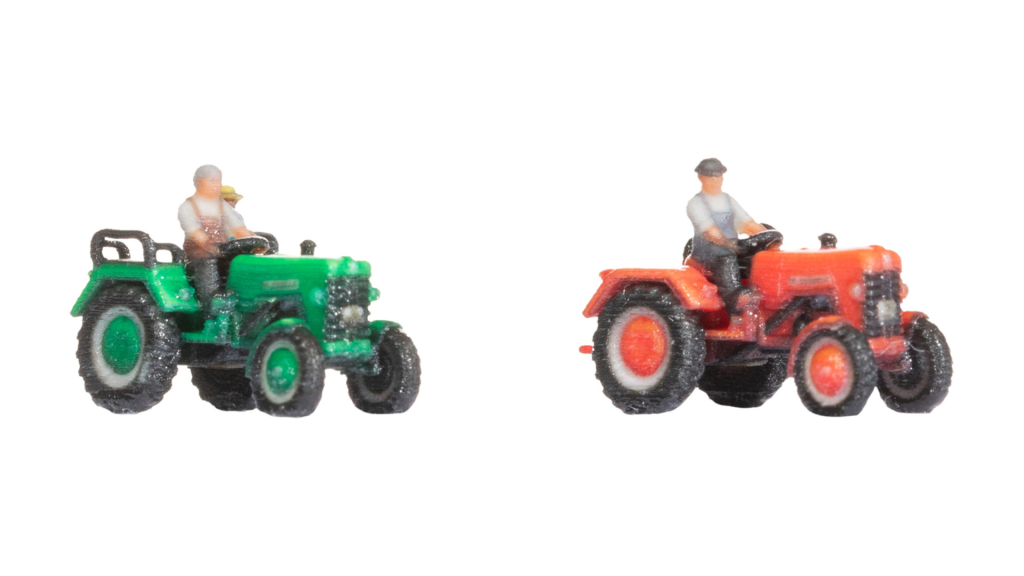 NOCH 44609 Traktor McCormick D 2 Stück rot und grün Spur Z