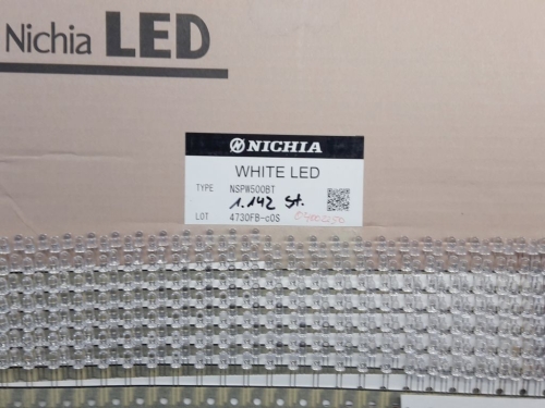 1142 Stück LED THT bedrahtet kaltweiß 5mm Nichia NSPW500BT Sel.c0s