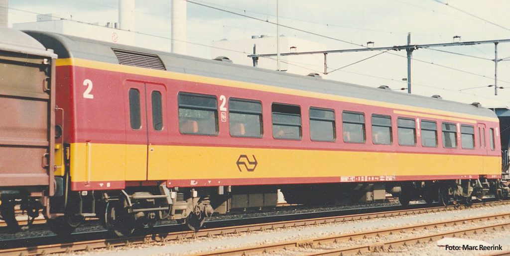 PIKO 97640 Personenwagen ICR 1./2. Kl. SNCB IV Spur H0