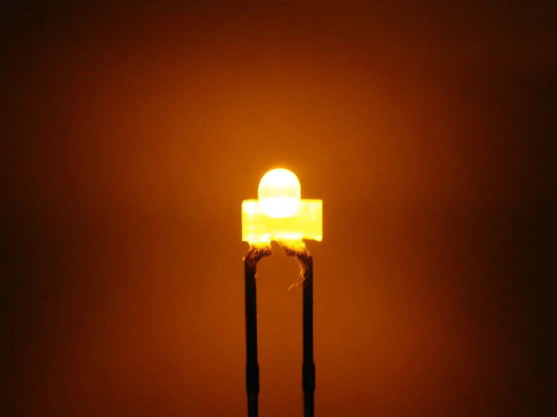LED 1,8mm gelb diffus eingefärbt