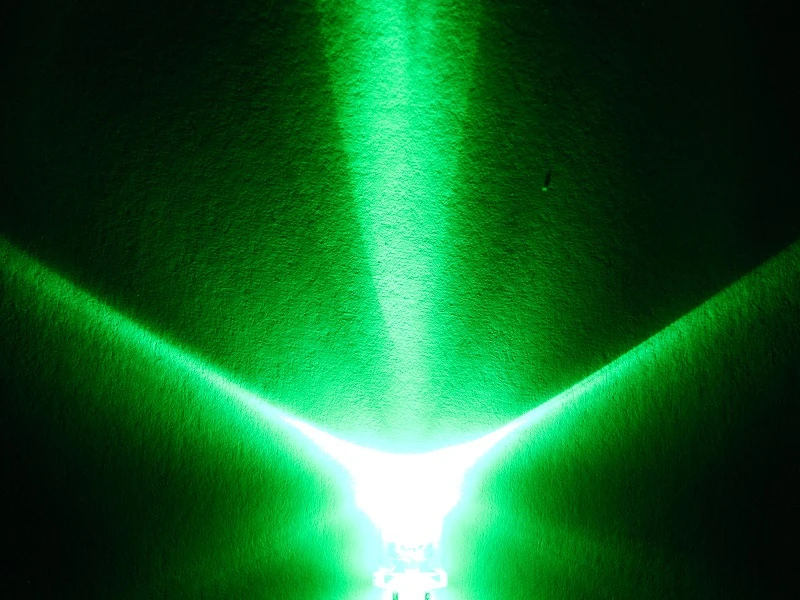 LED 5mm truegreen / echtgrün Gehäuse klar 22.000mcd extrem hell