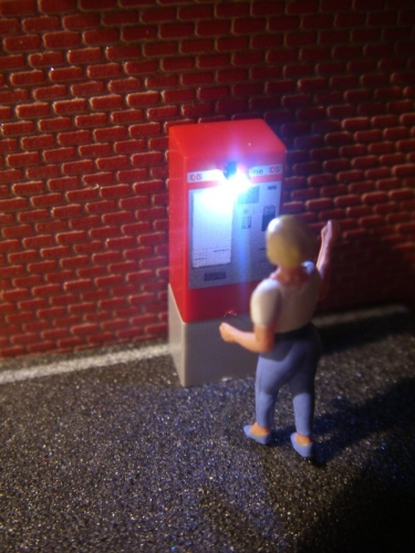 Fahrkartenautomat mit Beleuchtung H0