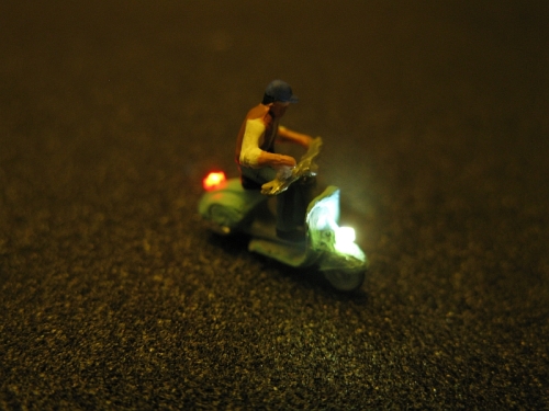 Motorroller Roller mit LED Beleuchtung N - männlich